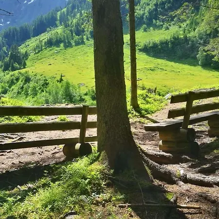 Daniela 10 アパート ラウリス